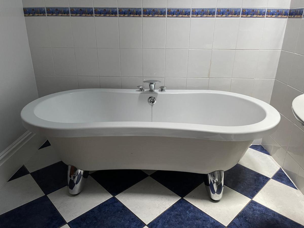 Ballinderry Station Cottage - Luxury Stay. Lisburn Zewnętrze zdjęcie